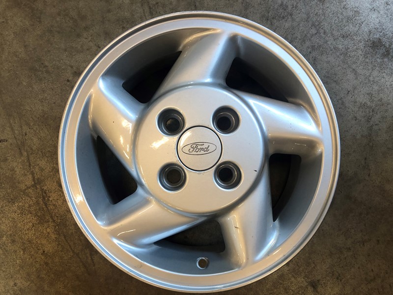 Ford   5st.